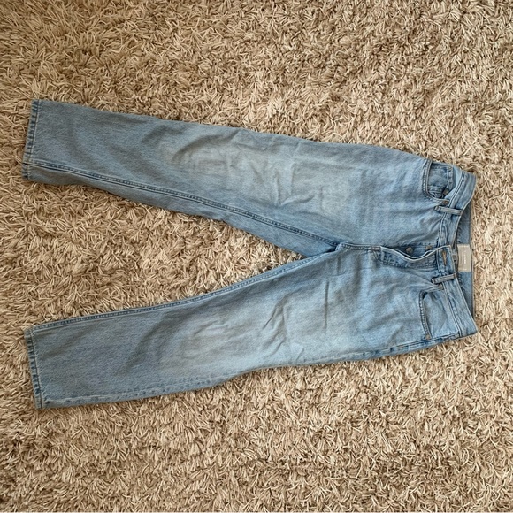 Everlane 90s Cheeky Jean Crop - Picture 2 of 8